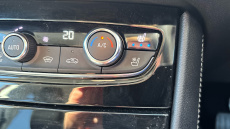 Vauxhall Grandland X 1.6 Hybrid4 300 Ultimate Nav 5dr Auto Hatchback